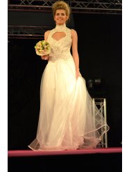 Illustration principale de défilé au salon du mariage pasino st Amand